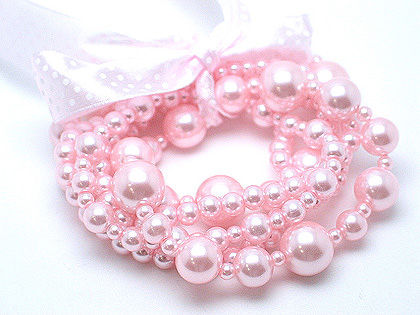 Click here to shop for pink pearls online.