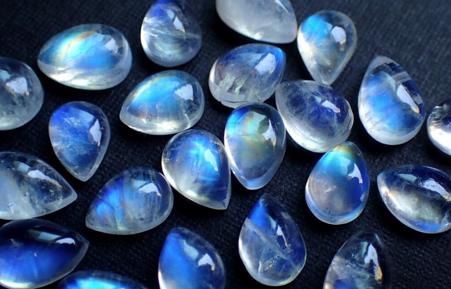 june birthstone - moonstone