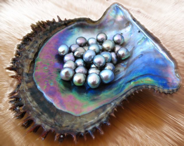 tahitian-pearls