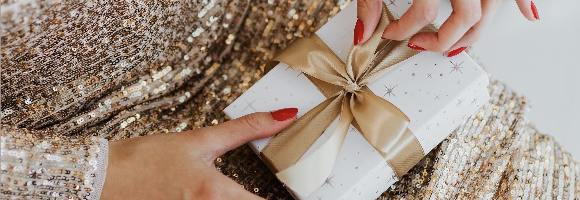 The Ultimate Guide to Luxury Gifts for Her: Spoil Her for Any Occasion