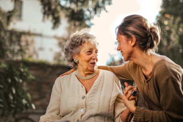 Celebrate a happy Mothers Day with your Mom or Grandma—and don't forget the Mother's Day jewelry!