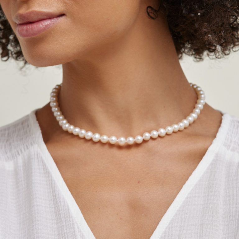 Pearl Structured Necklace main image 1